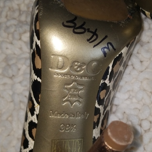 Dolce & Gabbana Peep Toe Leopard Print Patent - Picture 4 of 6